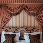 L\'Hotel